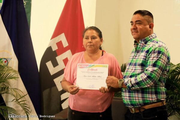 Graduados de diplomado apuestan a la producción sostenible de cacao y frutales