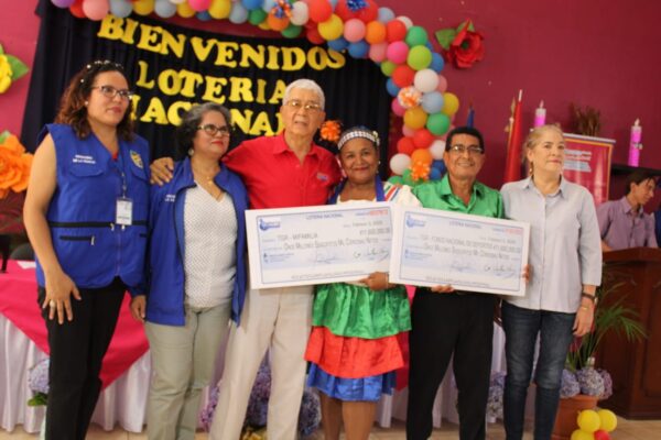 Programas sociales y deportivos se fortalecen con utilidades de la Lotería Nacional
