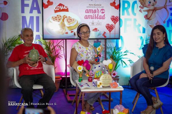 Parque Nacional de Ferias con obsequios para el Día del Amor y Amistad