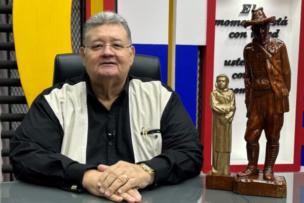 Moisés Absalón Pastora: La alfabetización