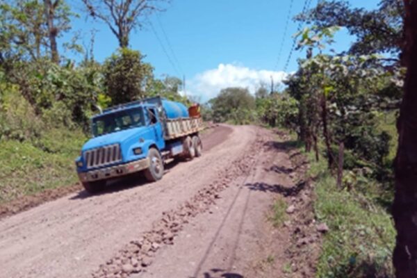 Rehabilitan caminos en el tramo Waslala-Siuna