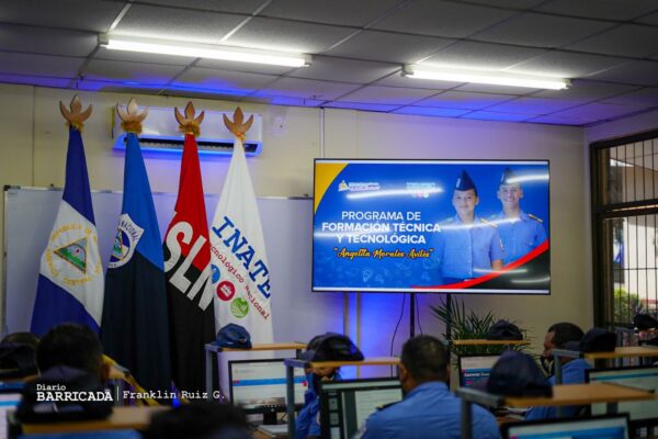 Dan apertura a programa de Formación Técnica y Tecnológica “Angelita Morales Avilés”