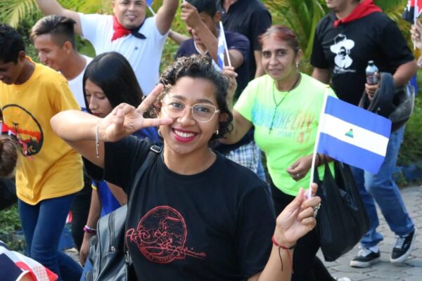 Mujeres, caminos vibrantes recorridos a lo largo de la historia