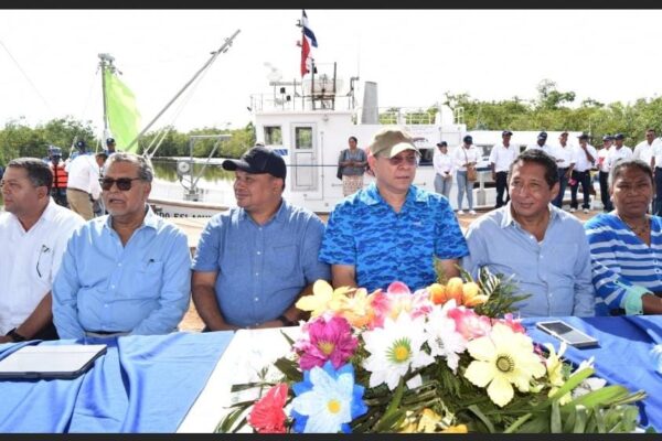 Nueva embarcación pesquera garantiza investigación de recursos marítimos en Nicaragua