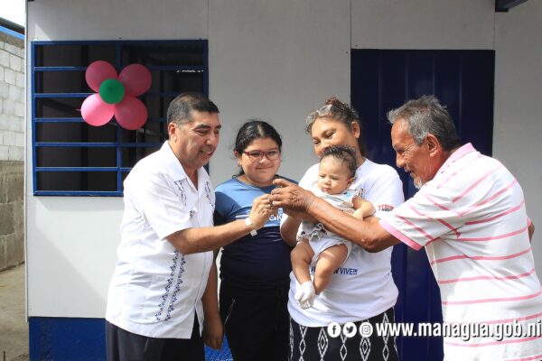 Otra familia capitalina es protagonista del programa de vivienda digna