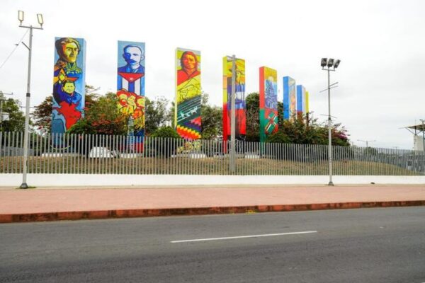 Embellecen monumento y Parque de Los Héroes Nuestroamericanos y Caribeños