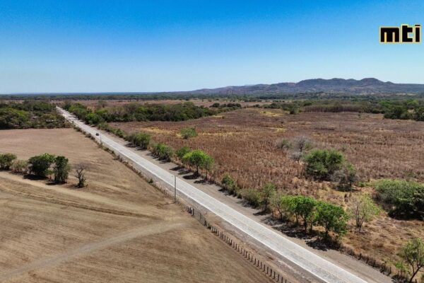 Tramo carretero Empalme Cosigüina- Mechapa agiliza movilización en El Viejo