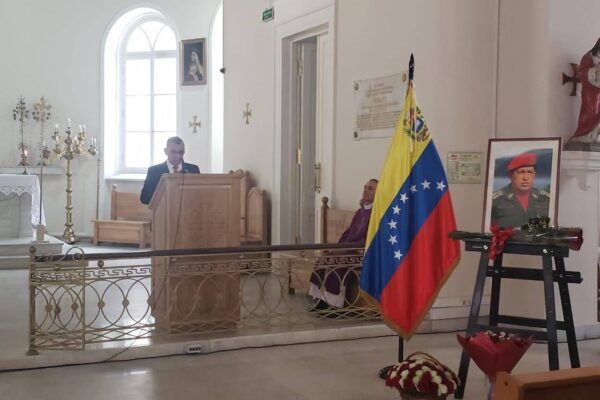 Nicaragua acompaña conmemoración del Comandante Chávez en Moscú