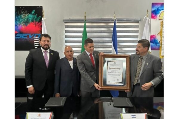 Delegación de Nicaragua en México visita Instituto Gnóstico