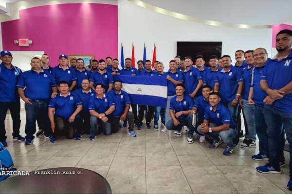 Selección de Nicaragua viaja al Clásico Mundial de Béisbol 2023