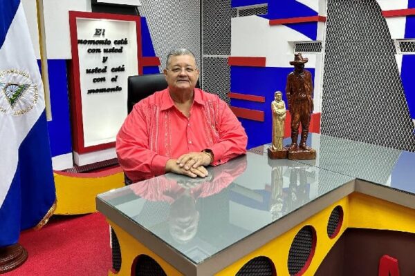 Moises Absalon Pastora: Nuestras propias fieras