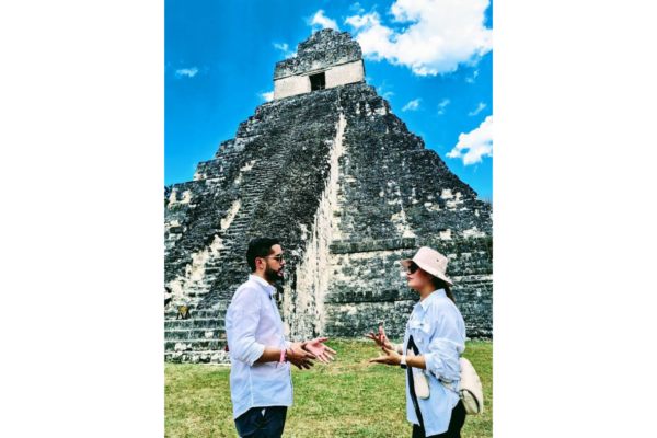 Embajador de Nicaragua visita sitio arqueológico de Tikal