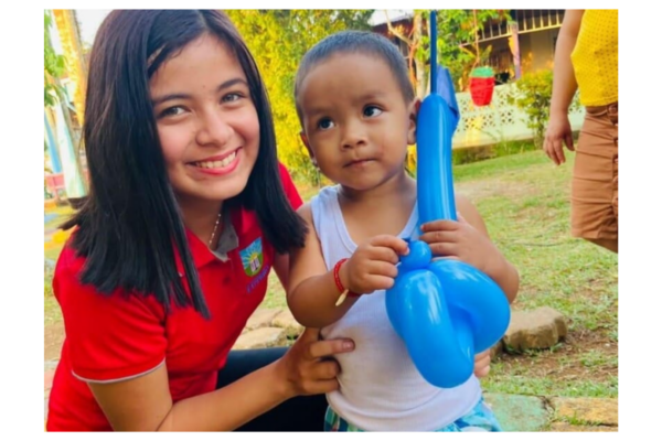 Festivales infantiles continúan llevando alegría a todo el país