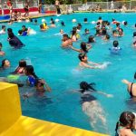 Familias disfrutan del domingo de Ramos en las piscinas del Centro Recreativo Xilonem