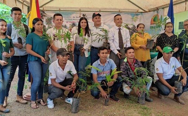 Celebran Expo Feria forestal en Nueva Guinea