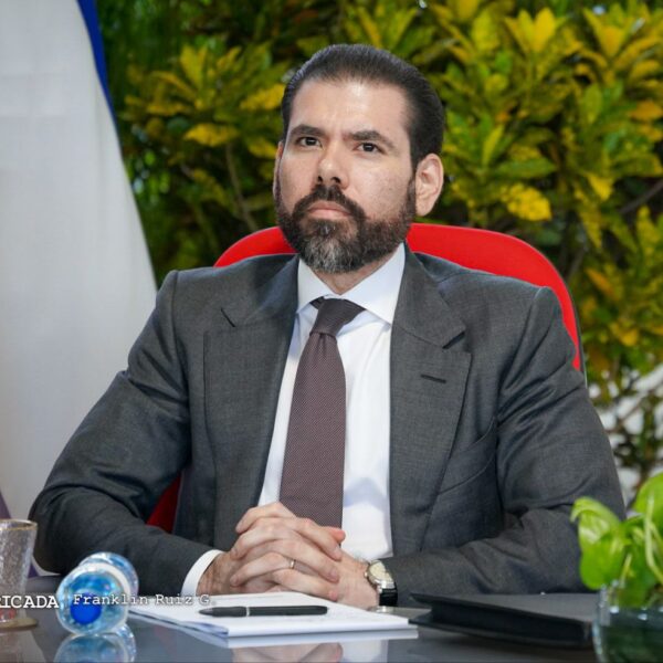 Foto de Encuentro del Comandante Daniel Ortega con el Canciller de Rusia