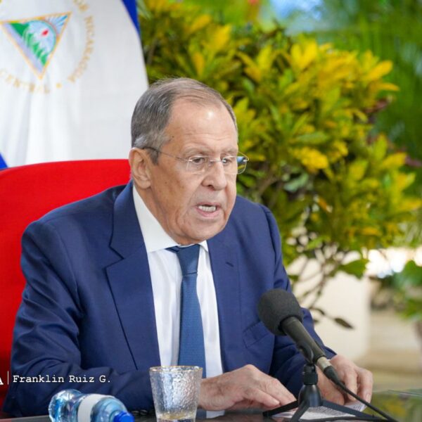 Foto de Encuentro del Comandante Daniel Ortega con el Canciller de Rusia