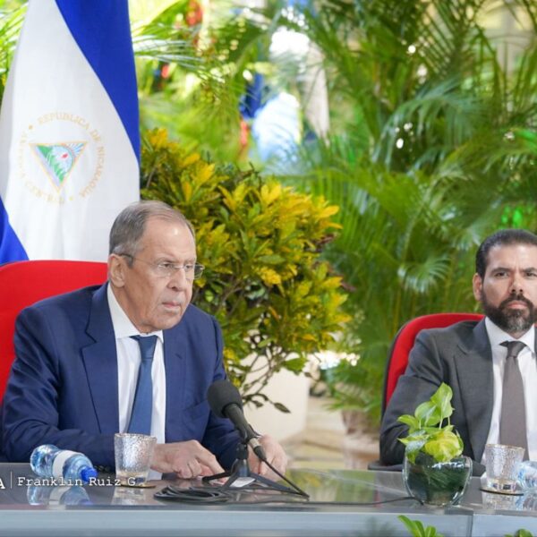 Foto de Encuentro del Comandante Daniel Ortega con el Canciller de Rusia