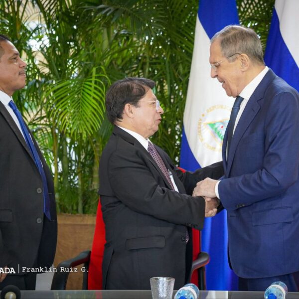 Foto de Encuentro del Comandante Daniel Ortega con el Canciller de Rusia