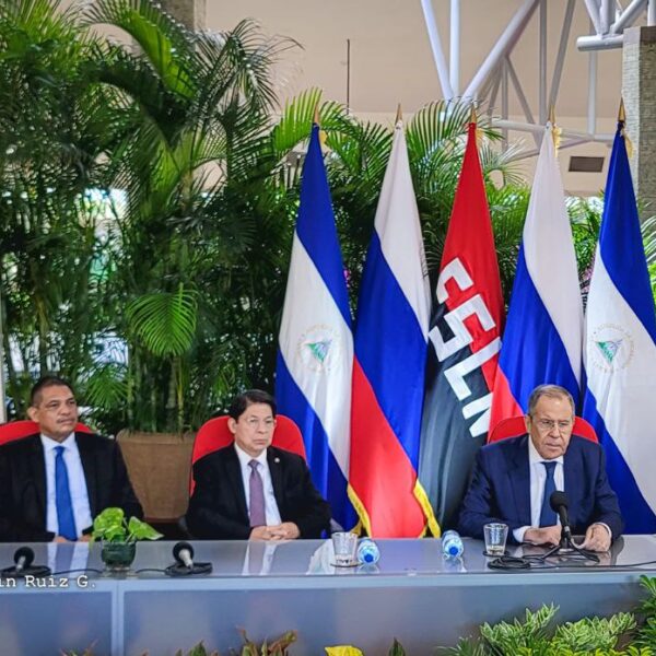Foto de Encuentro del Comandante Daniel Ortega con el Canciller de Rusia