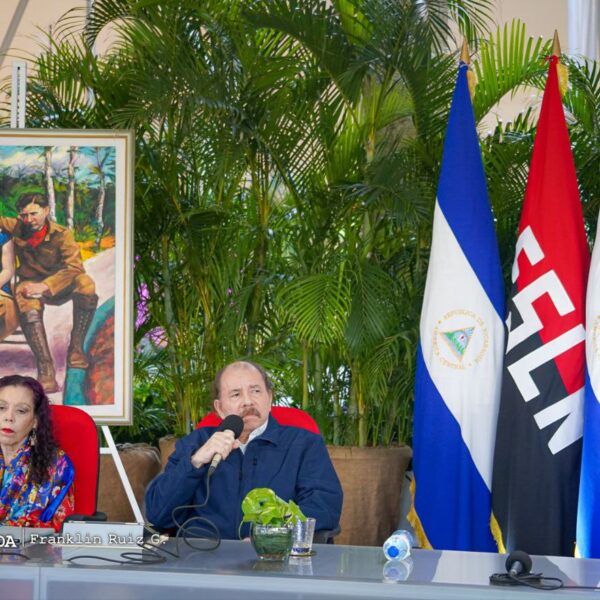 Foto de Encuentro del Comandante Daniel Ortega con el Canciller de Rusia
