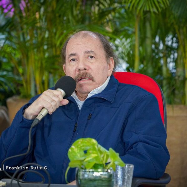 Foto de Encuentro del Comandante Daniel Ortega con el Canciller de Rusia