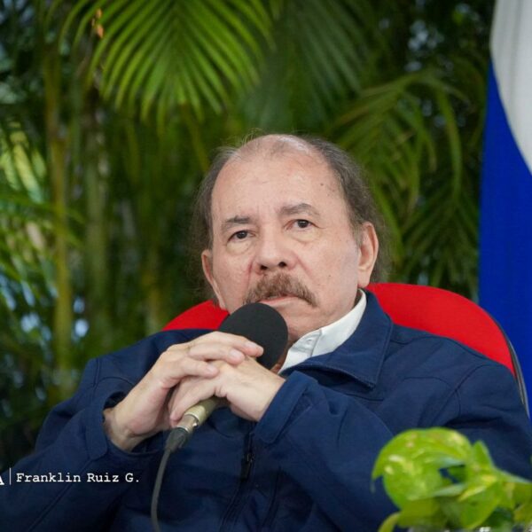 Foto de Encuentro del Comandante Daniel Ortega con el Canciller de Rusia