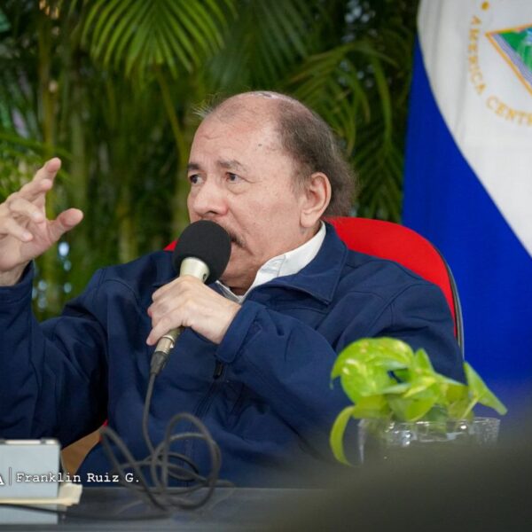 Foto de Encuentro del Comandante Daniel Ortega con el Canciller de Rusia