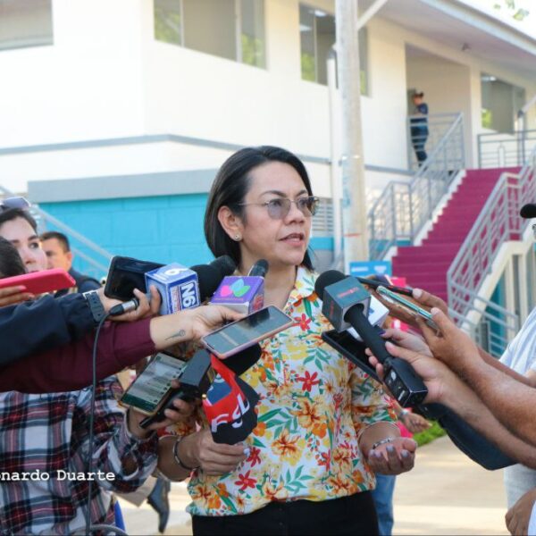 Foto de Inauguración del Centro  Cultural y Politécnico José Coronel Urtecho