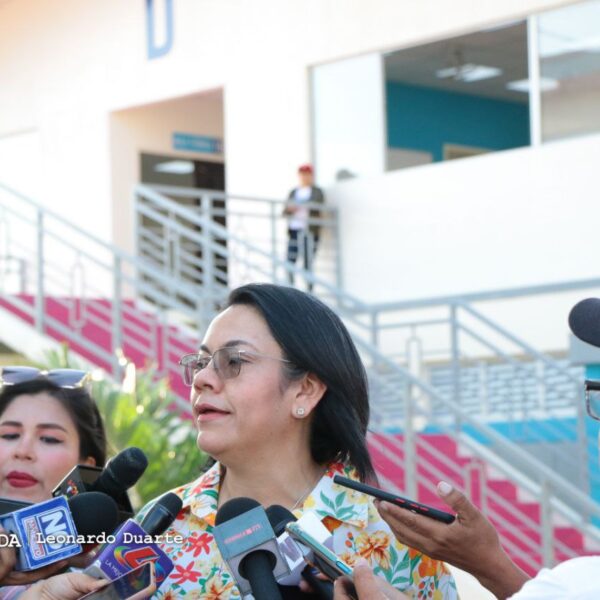 Foto de Inauguración del Centro  Cultural y Politécnico José Coronel Urtecho