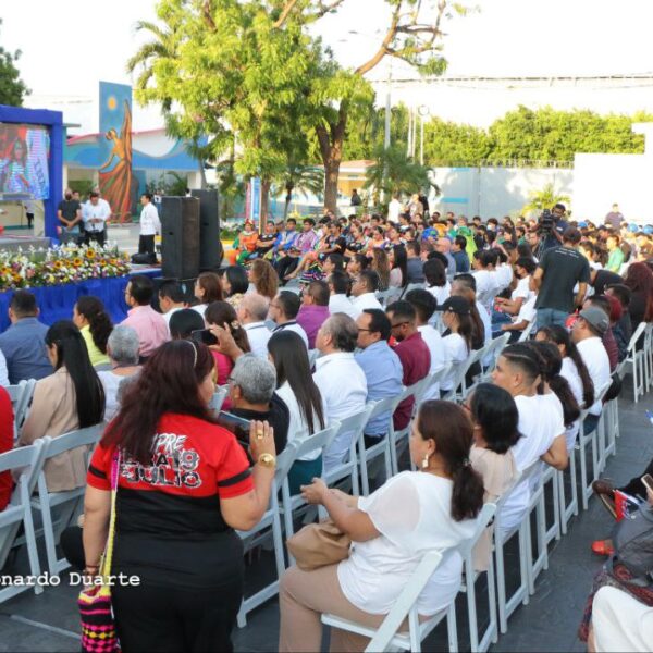 Foto de Inauguración del Centro  Cultural y Politécnico José Coronel Urtecho