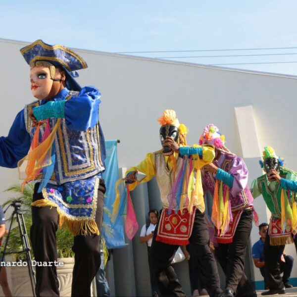 Foto de Inauguración del Centro  Cultural y Politécnico José Coronel Urtecho