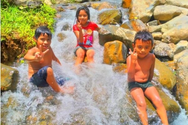 Balneario «Aguas Claras» en Bonanza  se destaca como el balneario más limpio del Municipio