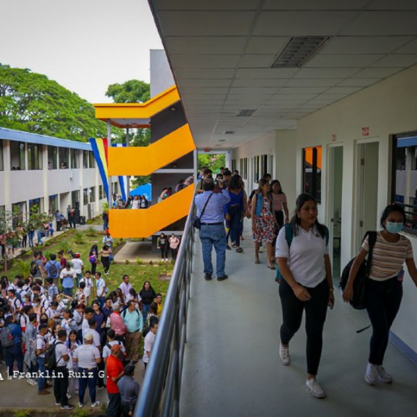 Foto de Inauguración del pabellón 72 de la UNAN Managua