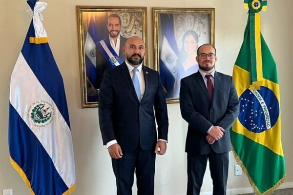 Nicaragua en encuentro Diplomático con Embajador de El Salvador, en Brasil