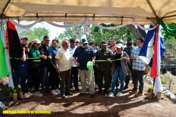 Ejército de Nicaragua participó en inauguración de vivero forestal en Chontales