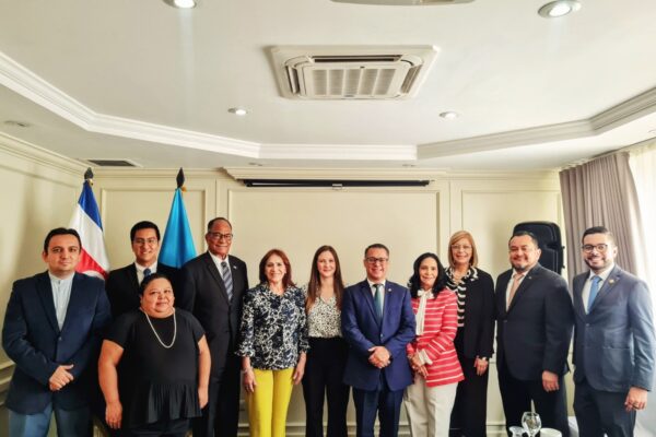 EMBAJADORES DE CENTROAMÉRICA EN GUATEMALA
