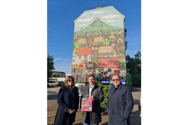 Celebran el 128 aniversario del natalicio del General Sandino en Berlín