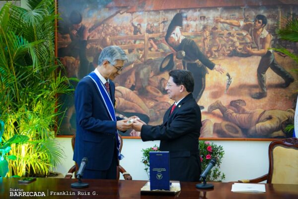 Gobierno Sandinista condecora con orden José de Marcoleta al Embajador de Corea en Nicaragua por su misión diplomática 2021-2023