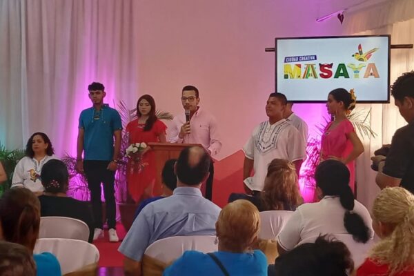MASAYA, FESTIVAL Y CERTAMEN DE COTONAS, BATAS Y TRAJES DE NUESTRO FOLKLORE