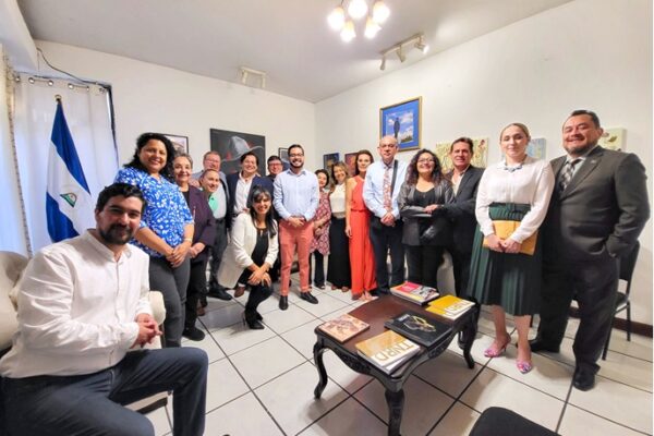 Con Sandino en Guatemala