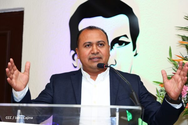 Ministro del MAG brinda lección inaugural de la UNMRMA