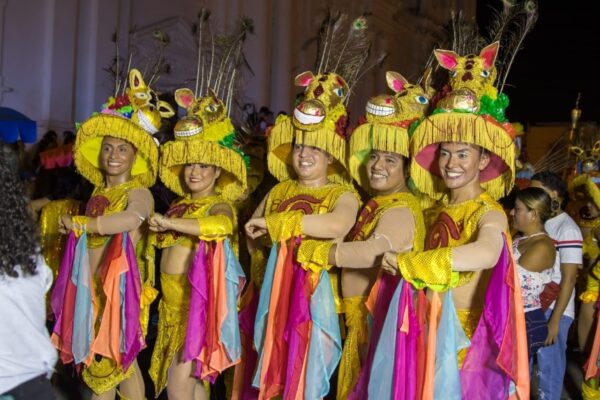 Colores, ritmo y alegría se apoderaron de la Ciudad de León