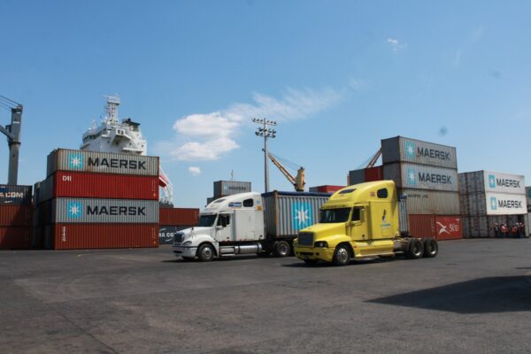 Puertos de Nicaragua con buena afluencia de carga y de turistas