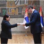 Compañera Sabra Murillo presenta cartas credenciales en Serbia