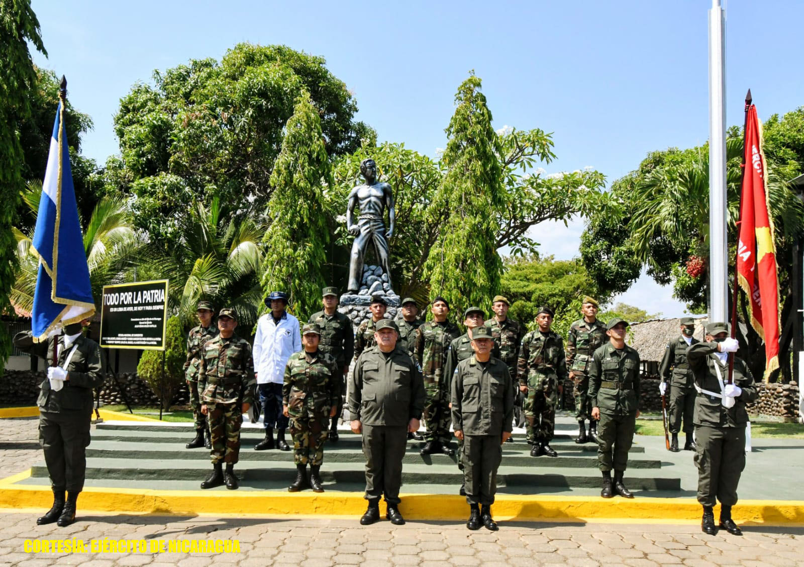 Ejército de Nicaragua celebra Graduación de Cursos en la Escuela Nacional de Sargentos “Sargento Andrés Castro”
