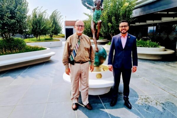 Embajador se Nicaragua en Guatemala sostuvo reunión con la Universidad del Valle de Guatemala