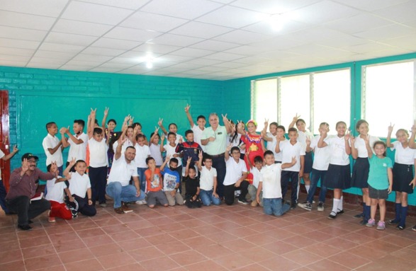 Gobierno Sandinista inaugura proyecto de mejoramiento de aulas de clase en Somotillo
