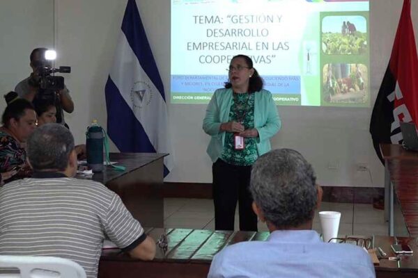 Desarrollan Foro Departamental de Cooperativas «Producción Más y Mejor»