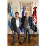 Embajada de Nicaragua en Argentina recibe visita del Escritor Carlos “Calica” Ferrer
